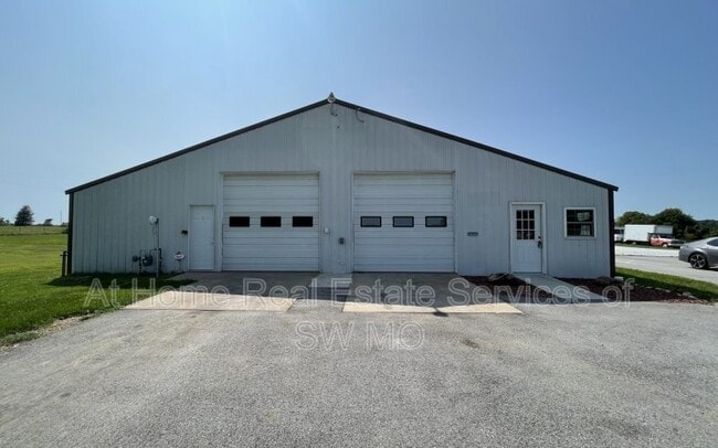 Building Photo - 125 S Harper Dr