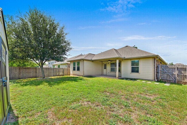Building Photo - 1525 Tranquility Ln