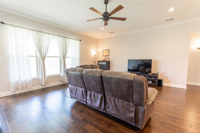 Foto del edificio - Modern Living in Waterford Bend