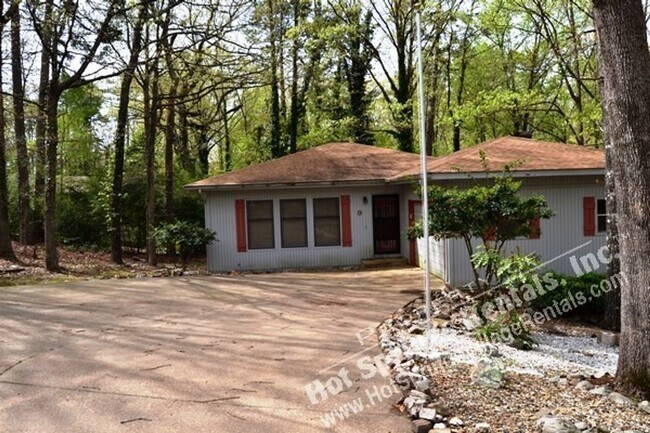 Foto del edificio - West Gate Area | Home | Unfurnished