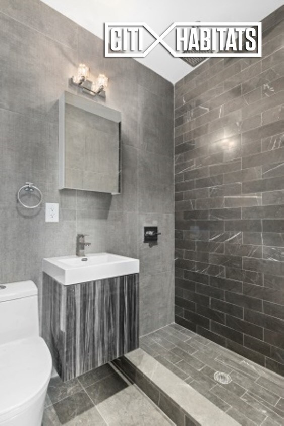 Foto principal - 124 E 117th St