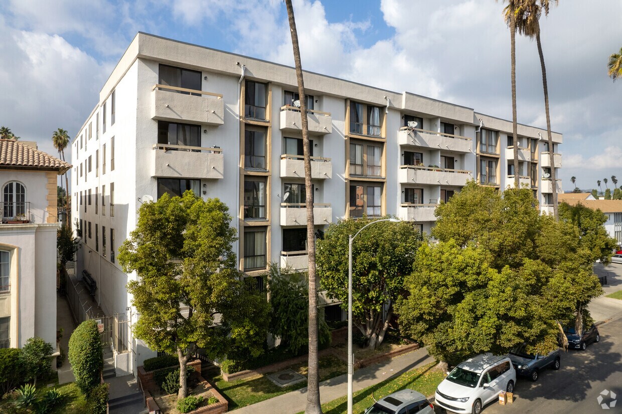 533 S St Andrews Pl - St. Andrews Courtyard Condominiums