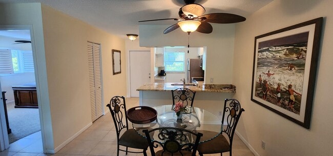 Foto del edificio - 207 Tropic Isle Dr