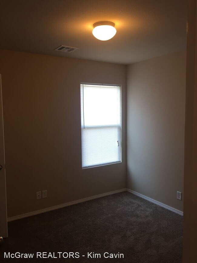 Foto del edificio - 3 br, 2 bath House - 10718 N. 101st E. Court