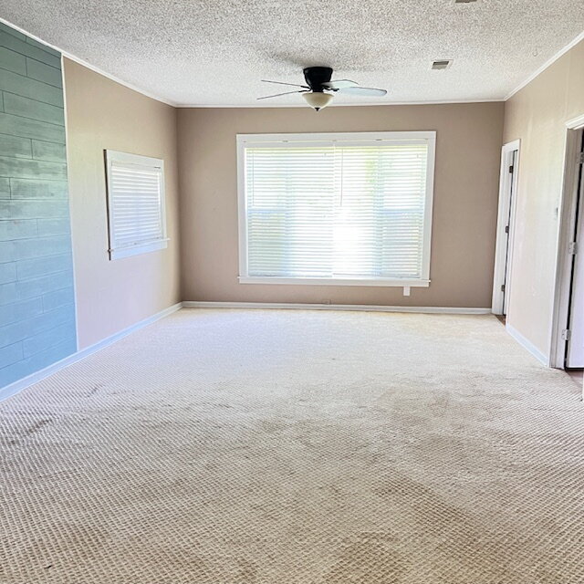 Foto del edificio - 6307 Middle Warren Rd