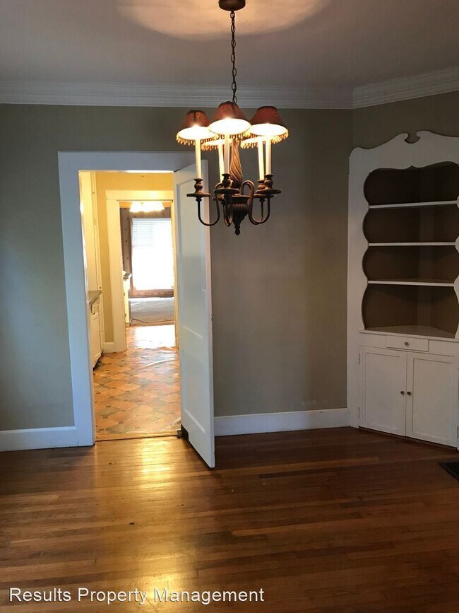 Building Photo - 3 br, 2 bath House - 511 Sylvan Dr