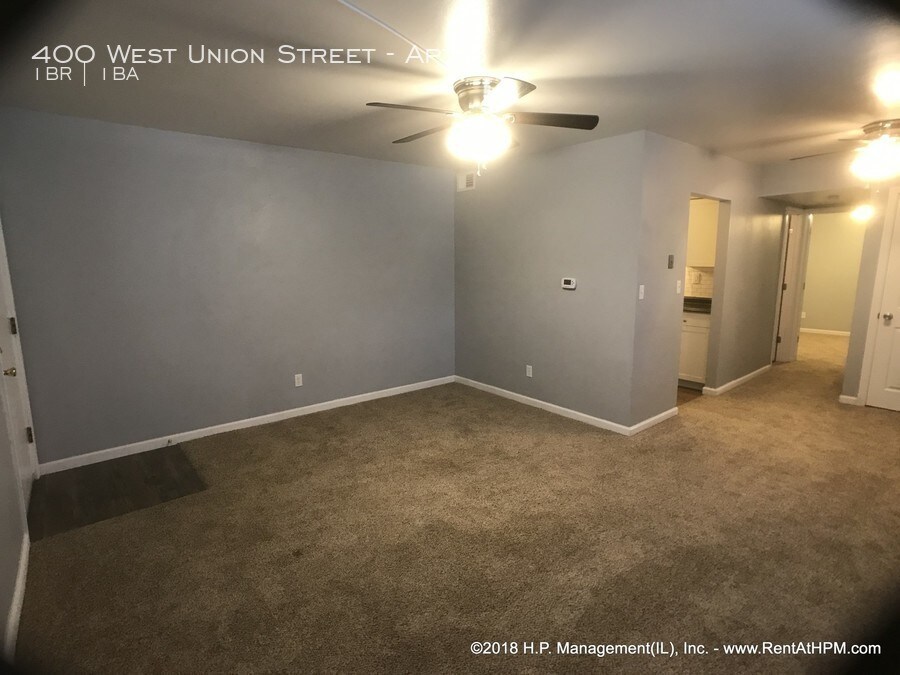 Primary Photo - Woodcrest One Bedroom First Floor