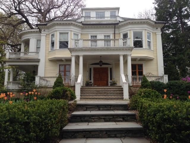 Primary Photo - 162 Huntington St New Haven, CT 06511