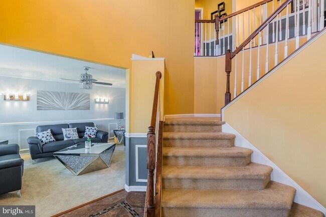 Building Photo - 16397 Topsail Ln