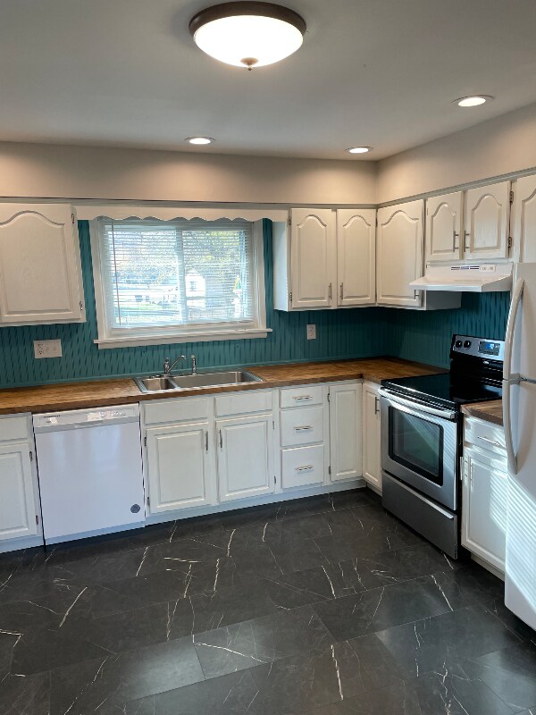 Foto del edificio - 1702 Terrace Ct