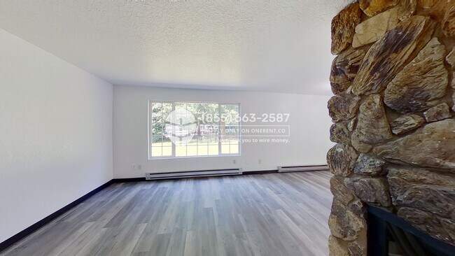 Building Photo - 12420 5th Ave W