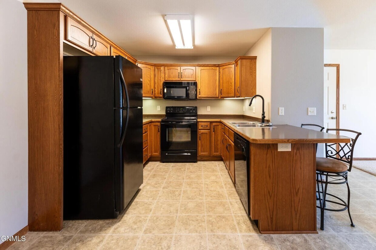 Foto principal - 2901 Edgewater Loop