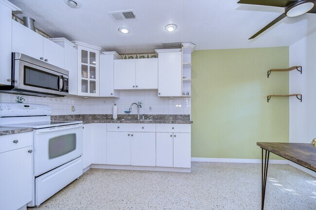 Foto del edificio - 4944 5th Ave N