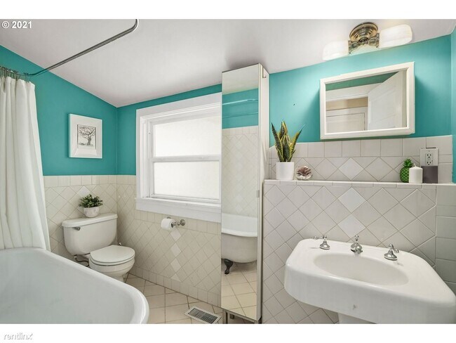 Building Photo - 1 br, 1 bath House - 6948 N Montana Ave