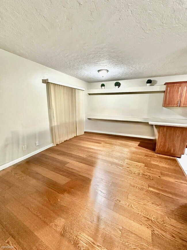 Building Photo - 3 br, 2.5 bath House - 1590 Forest Lakes C...