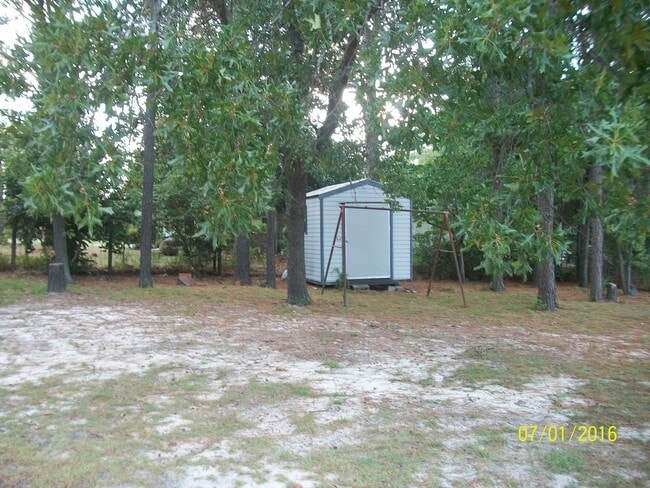 Building Photo - 2851 Wells Dr