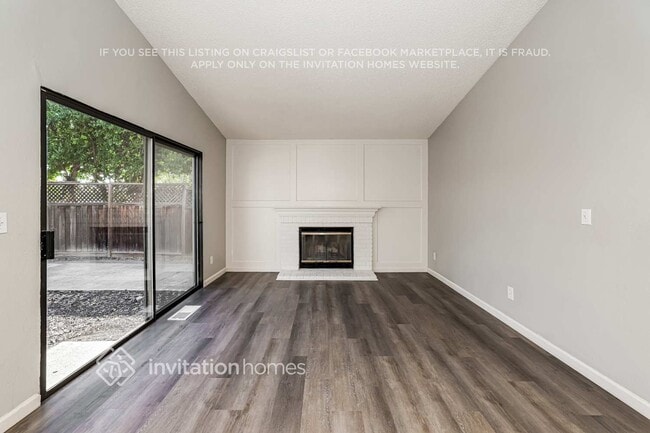 Foto del edificio - 1401 Mandarin Ct