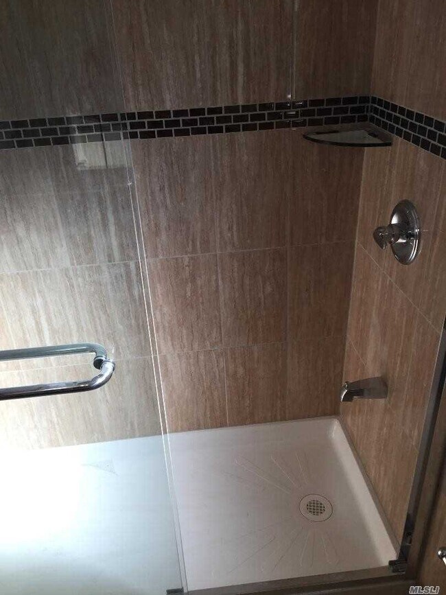 Foto del edificio - 157-15 46th Ave