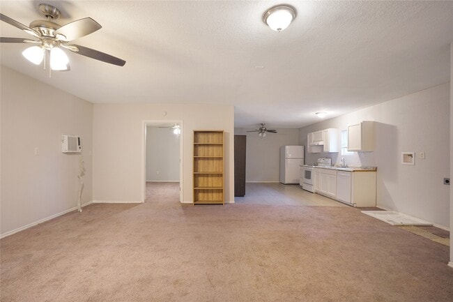 Building Photo - 22855 E Martin Dr