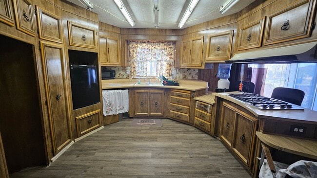 Foto del edificio - Rural Living at Its Finest – 2BR Home with Open Desert Views