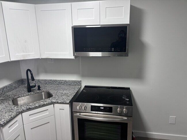 Foto del edificio - 2747 Washington Ave