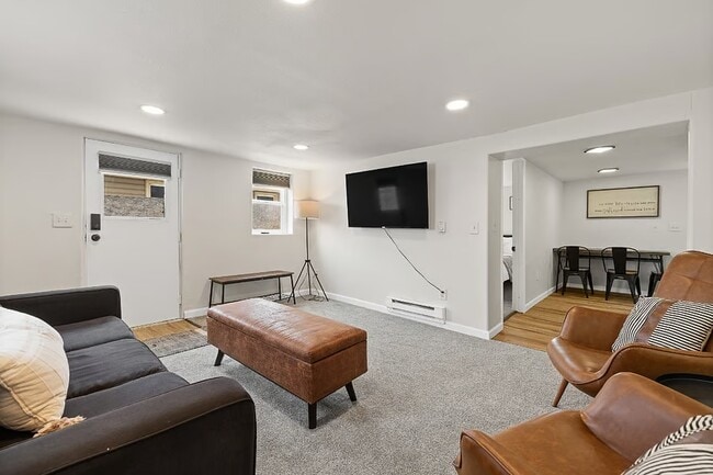 Building Photo - 718 East Blvd