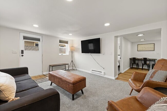 Foto del edificio - 718 East Blvd