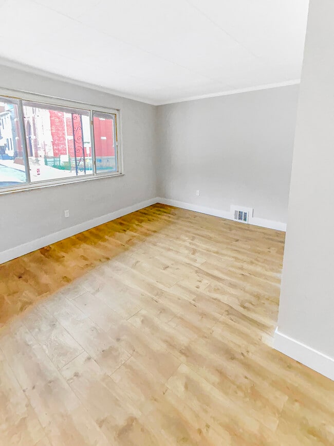 Building Photo - 500 S Mathilda St