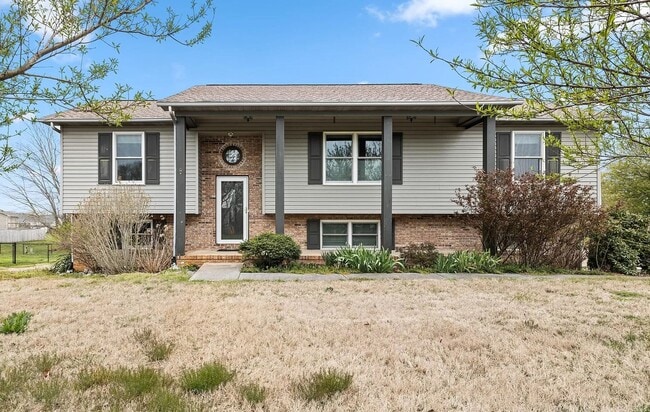 3 Bed + Complete basement in Maryville - 3 Bed + Complete basement in Maryville House