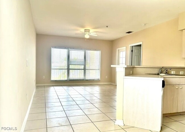 Foto del edificio - 909 SW 47th Terrace