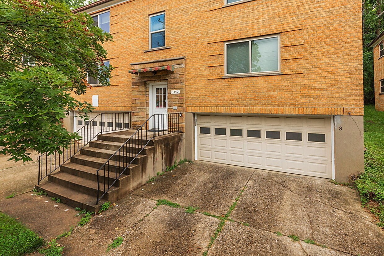 Photo - 3552 Brotherton Road