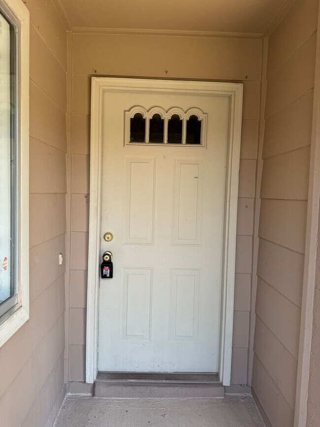 Foto del edificio - Freshly Updated Home for Lease – Move-In R...