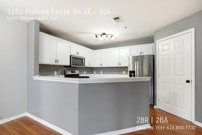 Foto del edificio - 3151 Poplar Creek Dr SE