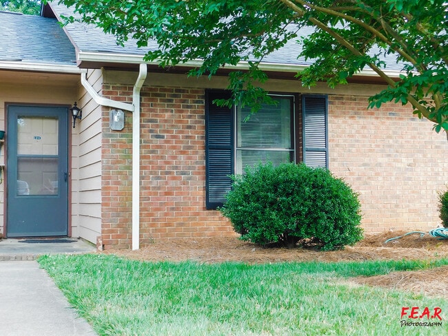 Building Photo - 139 Glenwood Dr