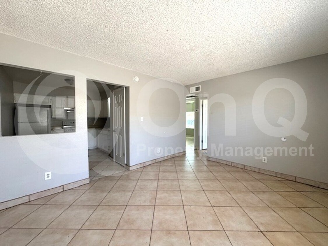 Foto principal - 132 E Ingram St