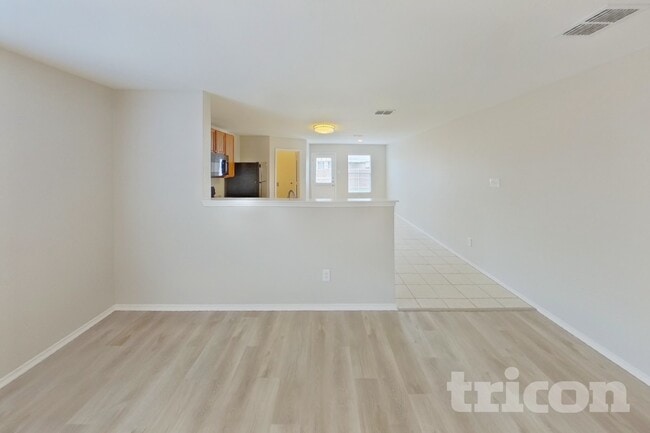Building Photo - 1412 Royal Meadows Tr