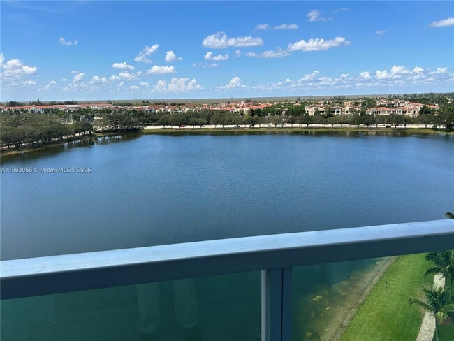 Foto del edificio - 2681 N Flamingo Rd