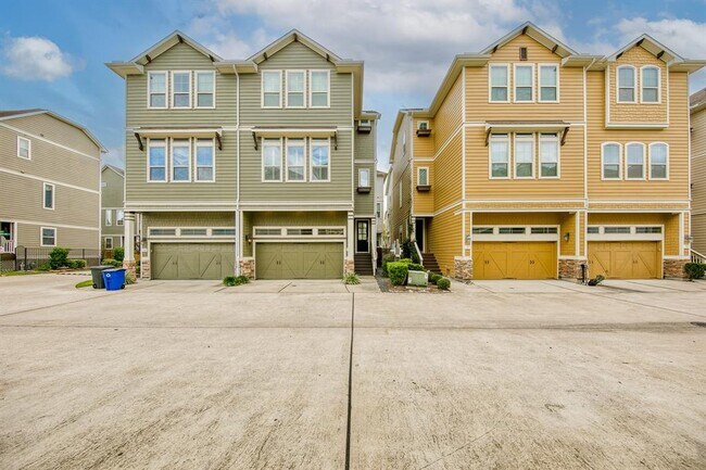 Building Photo - 1213 Nelson Falls Ln