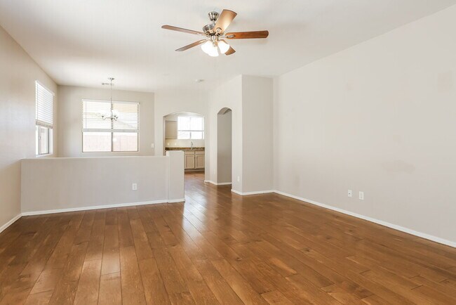 Foto del edificio - 12625 W Cercado Ln