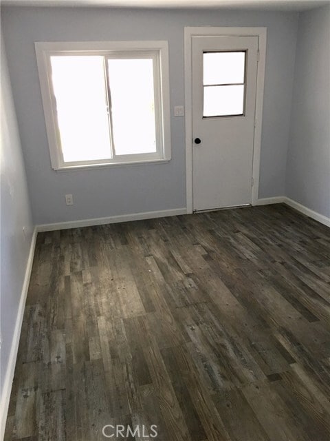 Foto del edificio - 8740 McCahill St