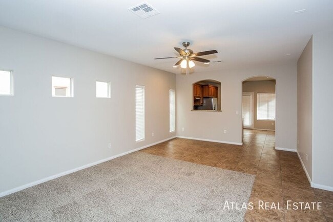 Foto del edificio - 7630 Riva Ridge St