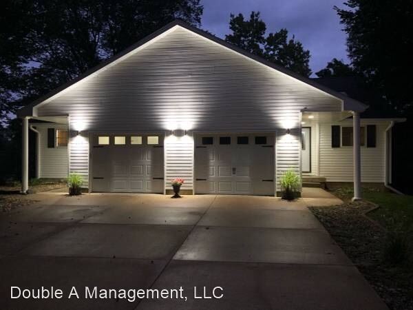 Building Photo - 3 br, 2 bath House - 159 4th St.