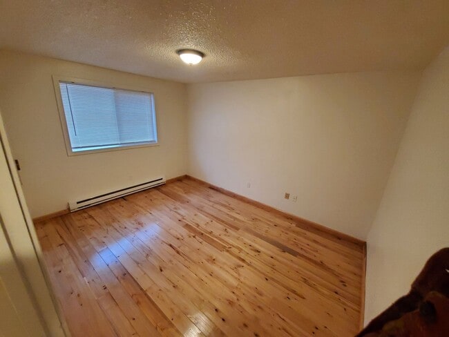 Building Photo - ELM