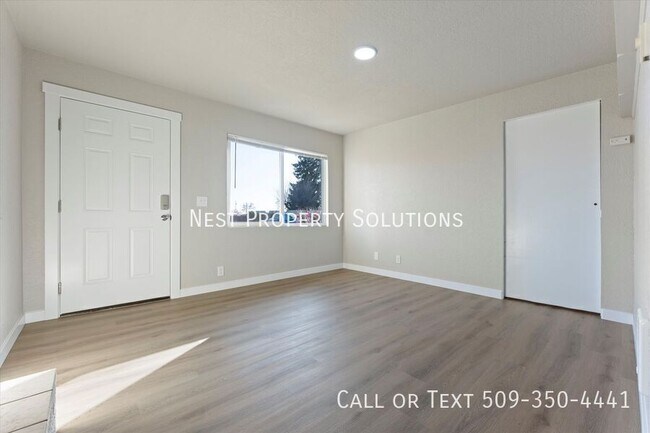 Foto del edificio - 4460 Circle Pl NE