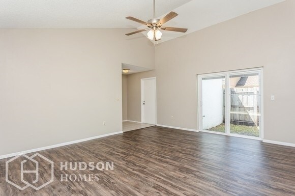 Building Photo - NOW AVAILABLE! - 5905 Birchwood Dr, Tampa,...