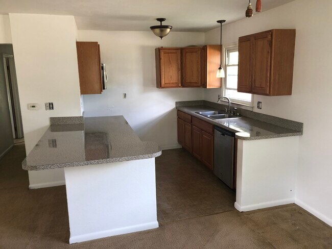 Cocina - 225 Crim St