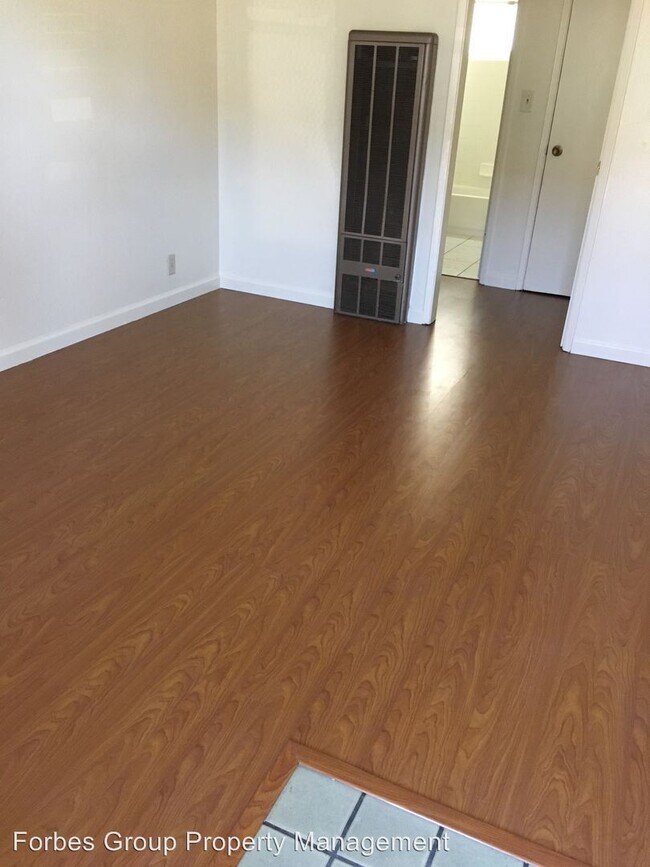 Building Photo - 229 Pamela Ave