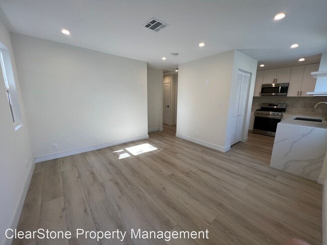 Building Photo - 2 br, 2 bath House - 3860 Boyce Ave