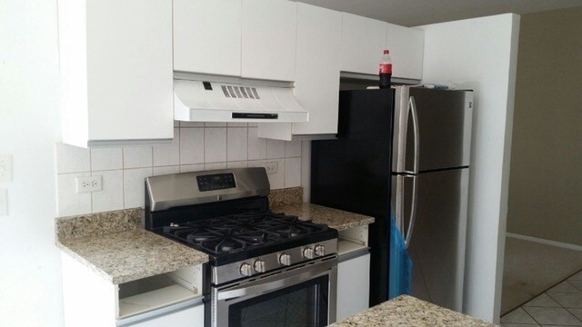 Building Photo - 1705 Chesapeake Ln