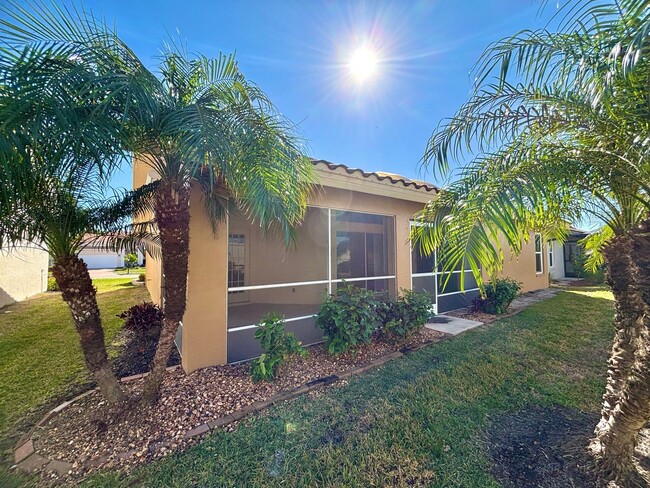 Building Photo - Charming 2 Bed, 2 Bath Home with Den in Fo...